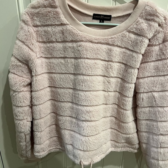 Almost Famous Large furry cozy Pink Ribbed Sweater - Picture 3 of 9